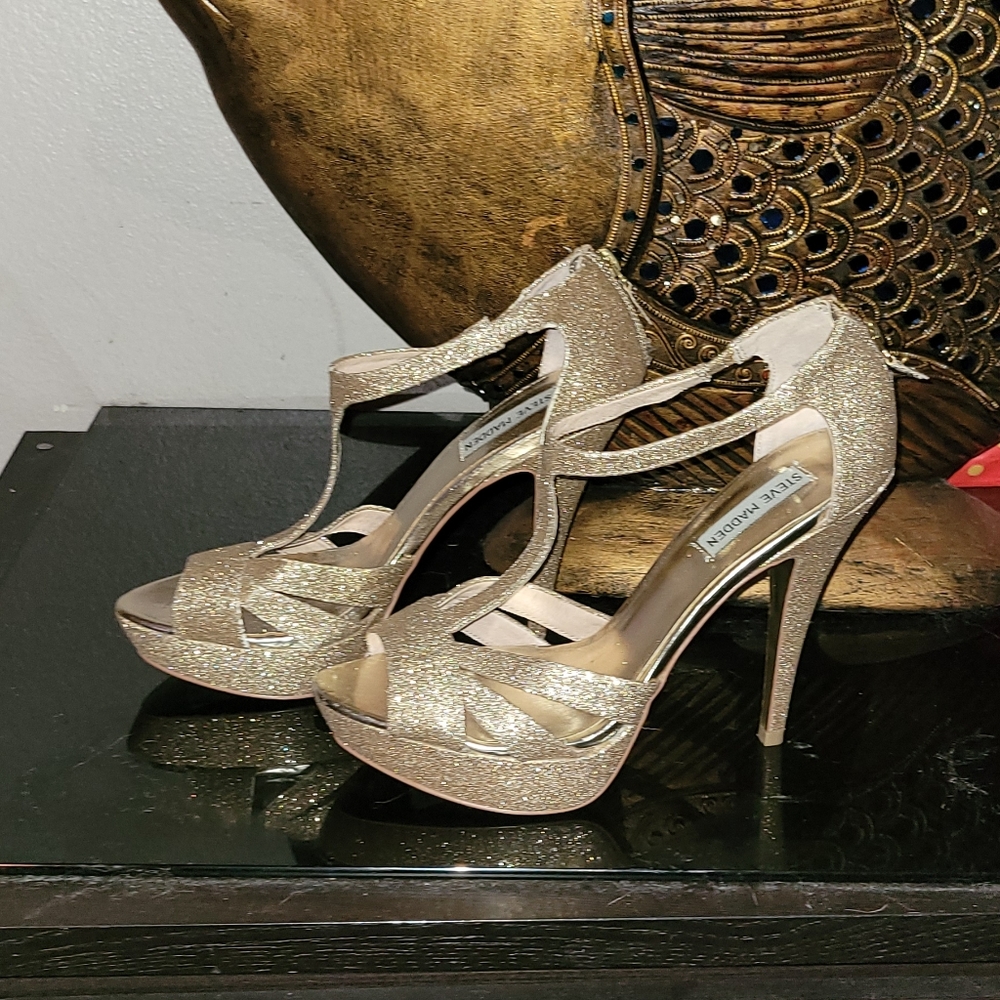 Steve Madden Beautiful Heels